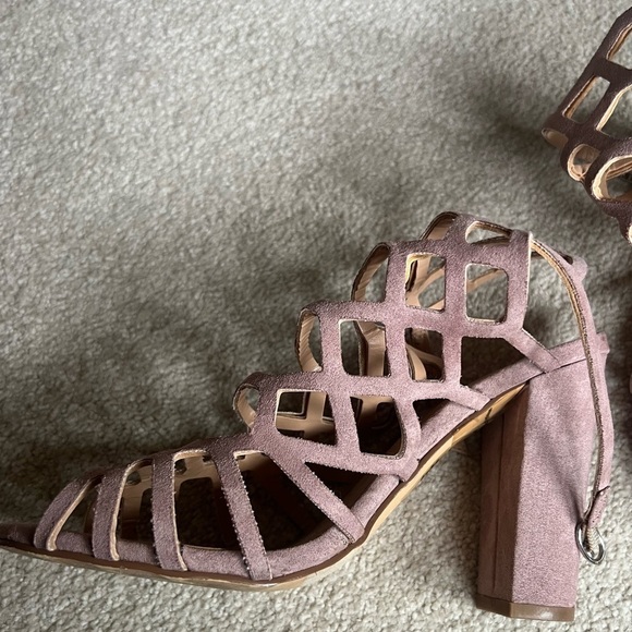 Express Mauve Pink Suede Strappy High Heels - Picture 4 of 15